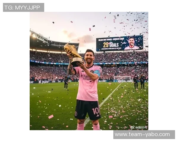 梅西社交媒体分享2026年世界杯用球宣传照引发热议