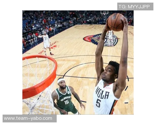 赫伯特琼斯单场8次抢断创队史新纪录自2009年保罗后再现辉煌表现