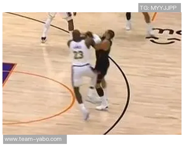 火药味十足詹姆斯与狄龙激烈对抗全场回顾三次技术犯规引发热议