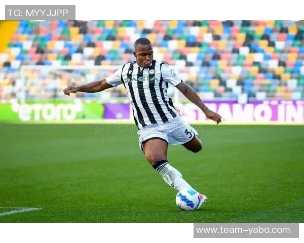 桑托斯19岁左后卫索萨与热刺达成全面协议转会即将完成