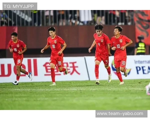 关键战役中帅惟浩头球破门完成帽子戏法邝兆镭助攻国少队3-0领先 关键战役中帅惟浩头球破门完成帽子戏法邝兆镭助攻国少队3-0领先