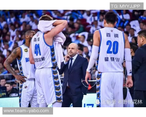 开拓者双向合同球员今日齐发力勇士梦之队再迎挑战 开拓者双向合同球员今日齐发力勇士梦之队再迎挑战